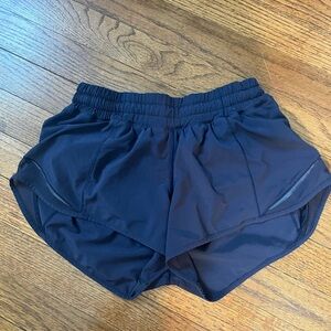 LuluLemon hotty hot shorts
